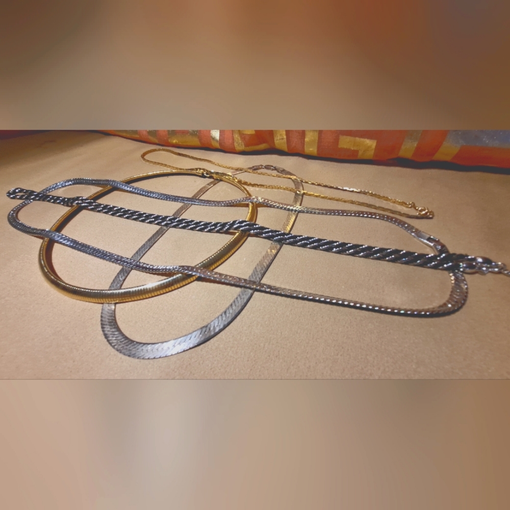 Vintage Lot Necklaces/5